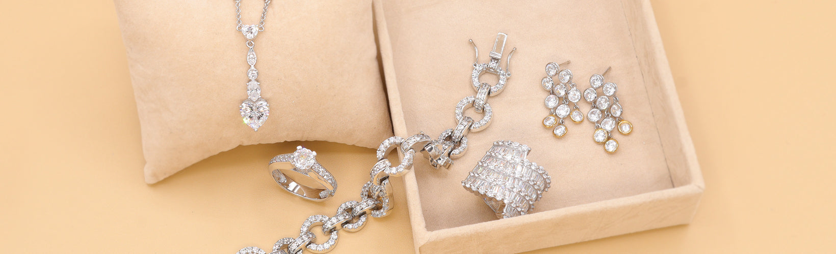 Signity Jewelry Collection