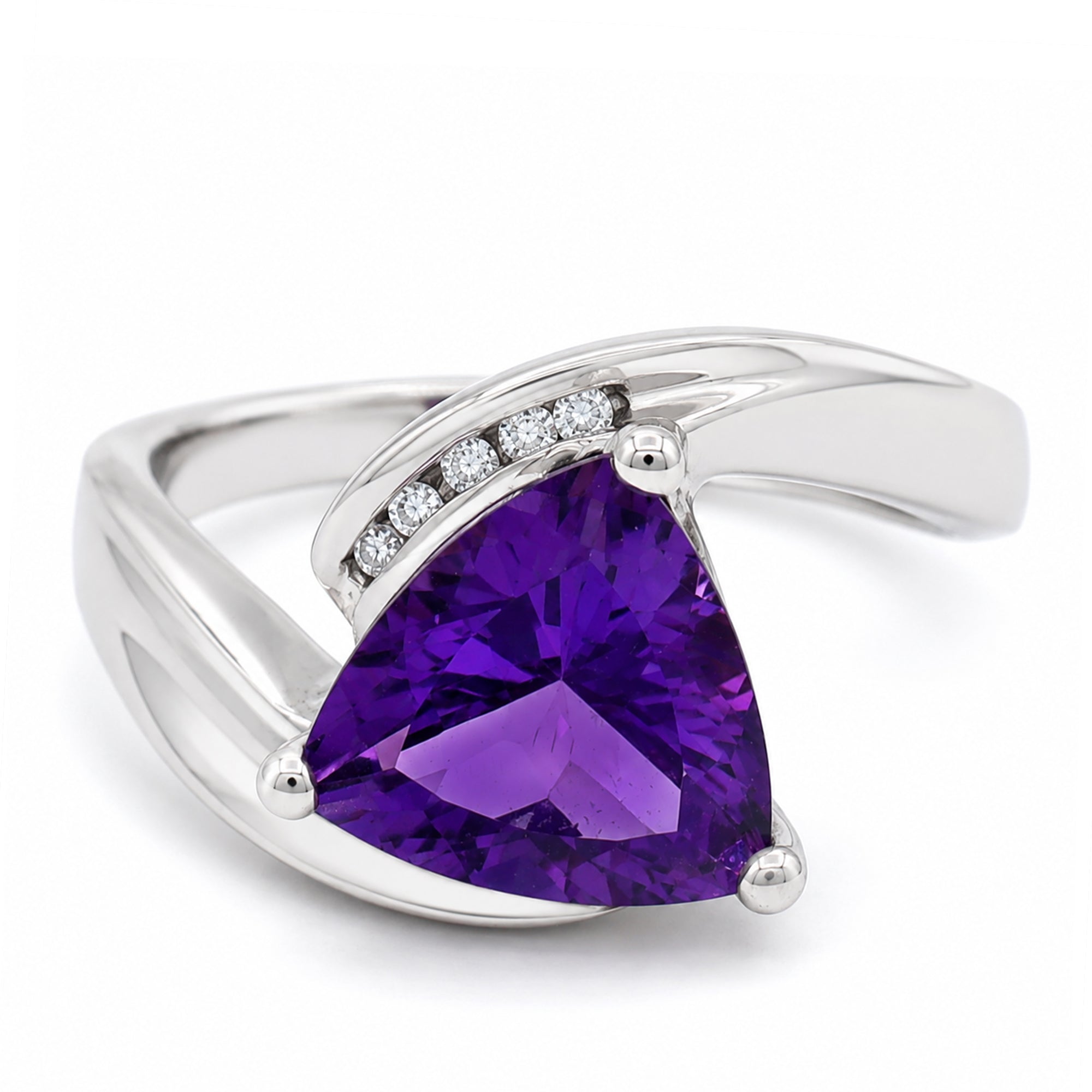 Michael's Classics Amethyst Ring