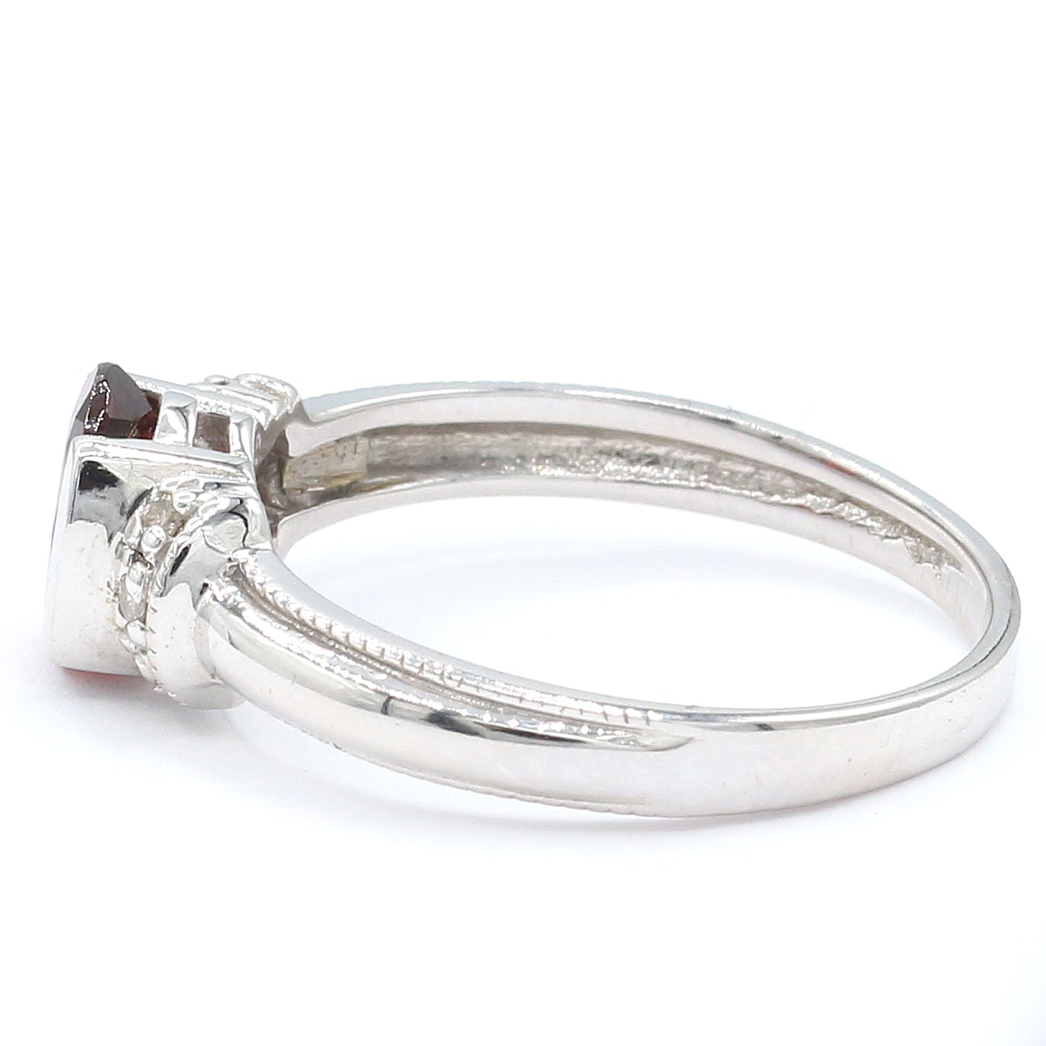 Golden Jewel 10K White Gold 0.96ctw Garnet & Diamond Ring