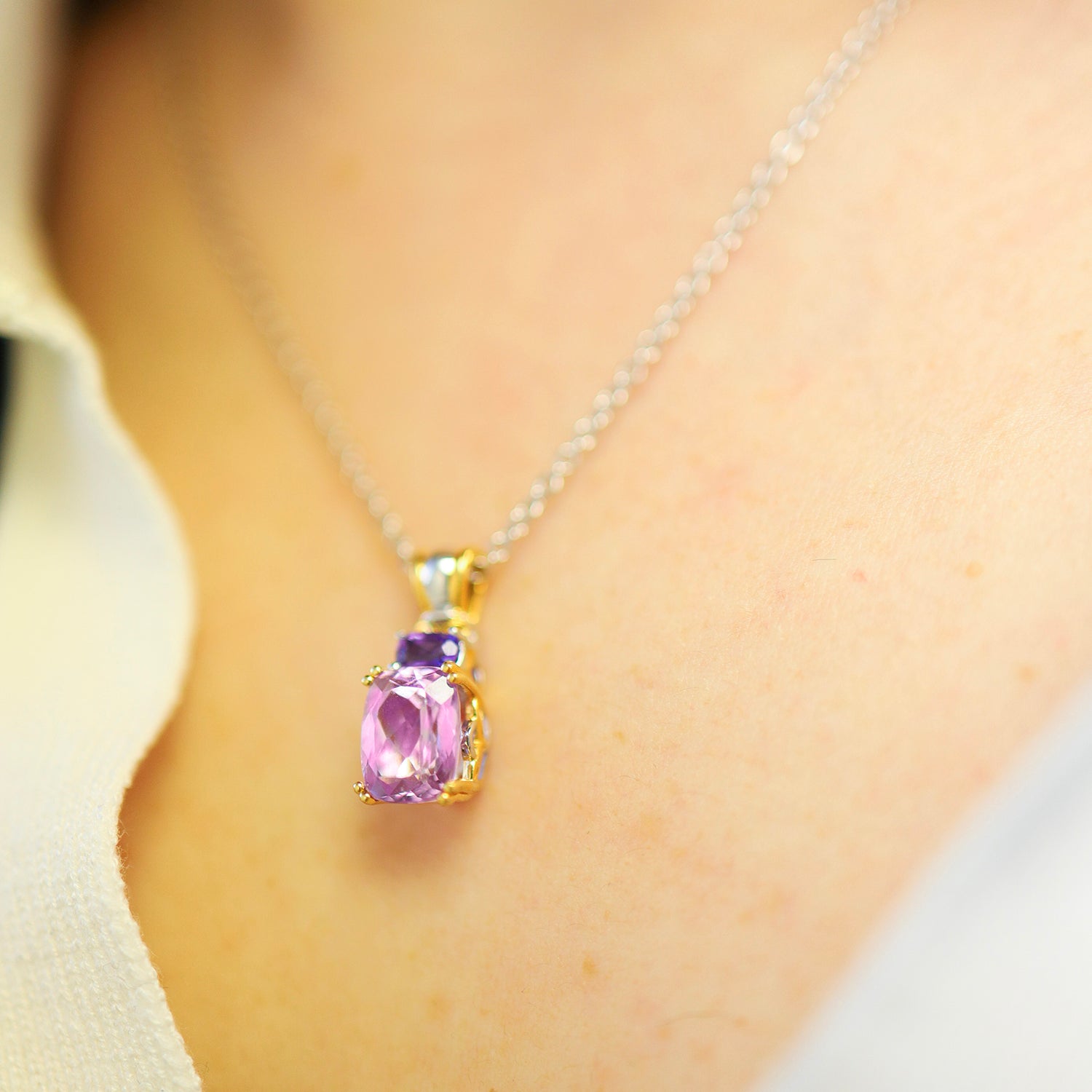 Gems en Vogue 4.19ctw Kunzite & Amethyst Pendant