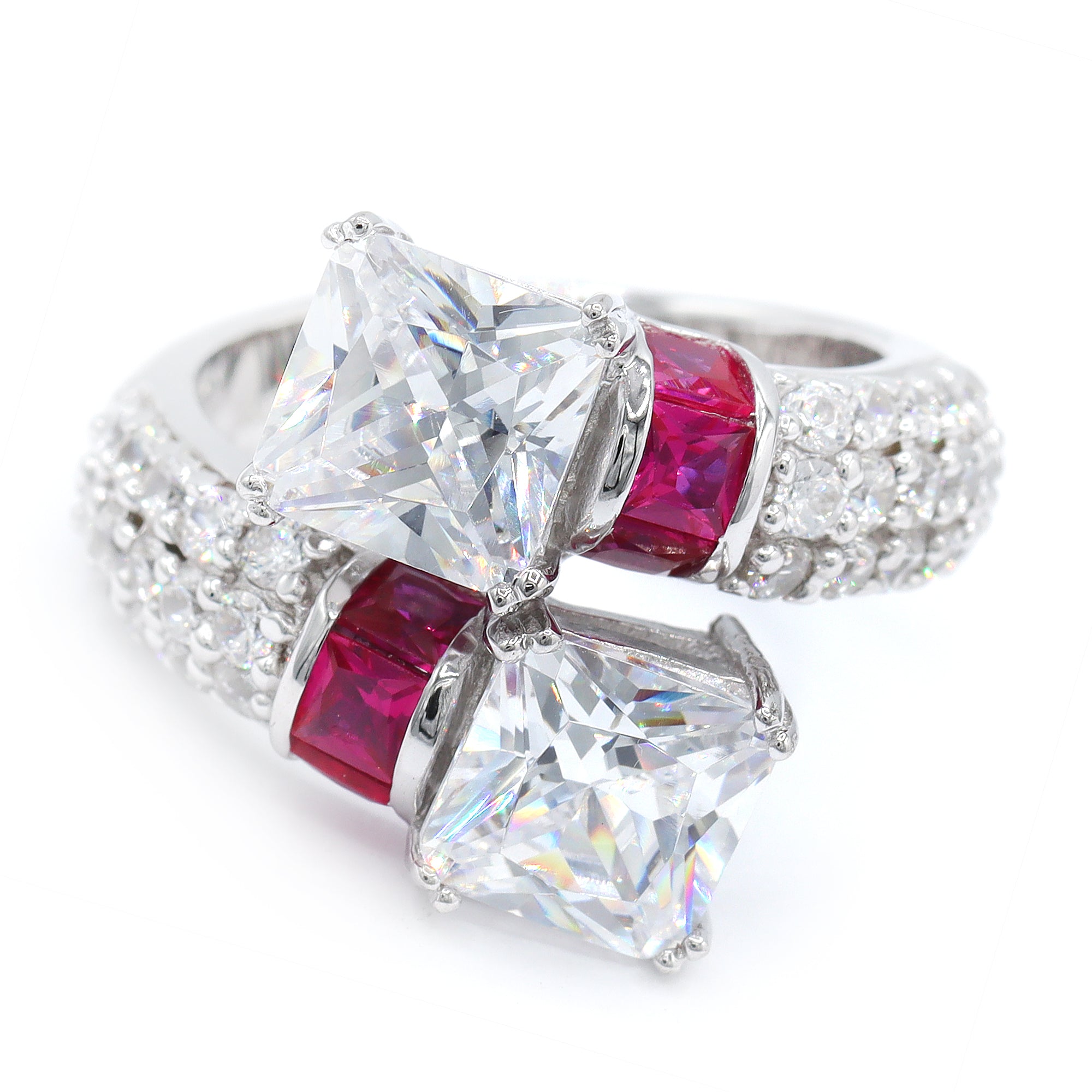 Bague Signity en argent sterling avec oxydes de zirconium ronds et baguettes - NE PEUT PAS ÊTRE REDIMENSIONNÉE.