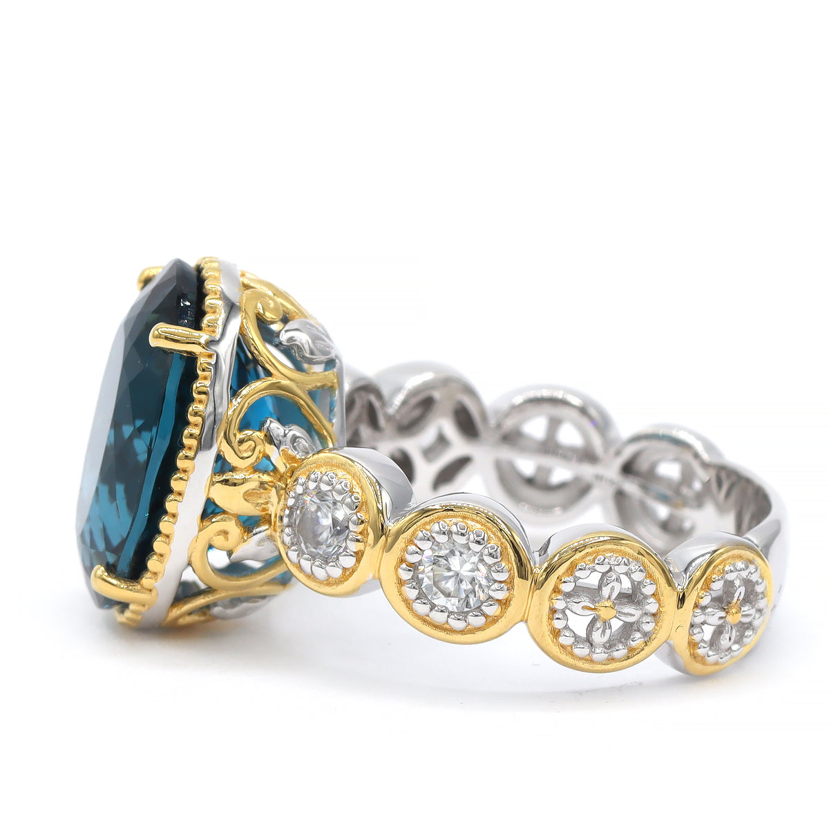 Bague Gems en Vogue en topaze bleu de Londres Tillion de 7,60 carats et zircon blanc Halo