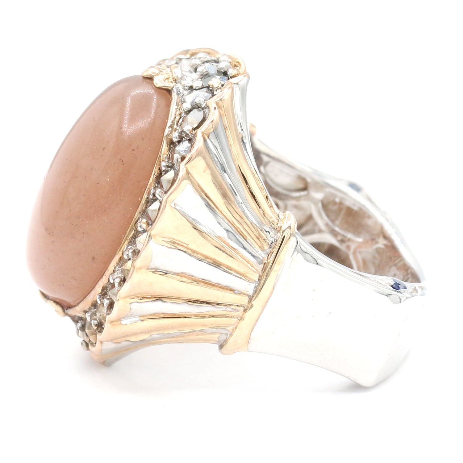 Bague Gems en Vogue en Pierre de Lune Pêche, Saphir Bleu et Marcassite