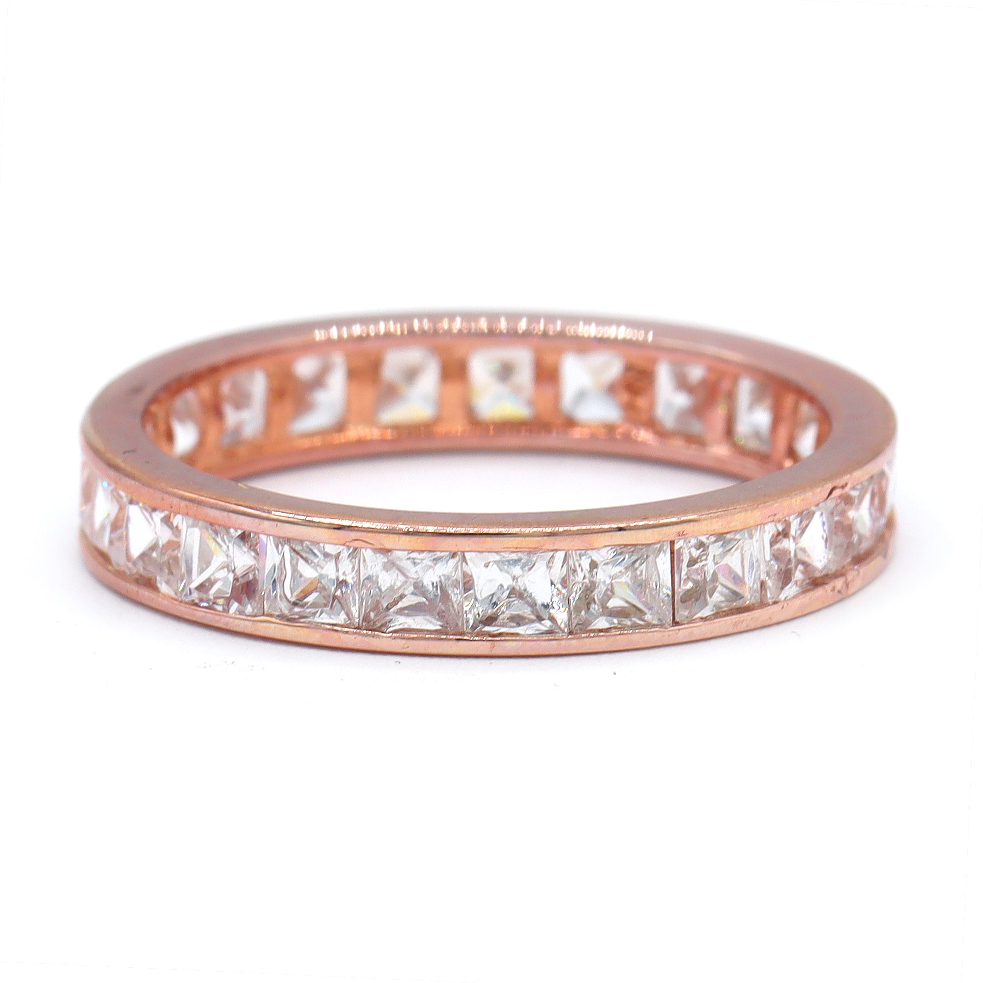 Bague Signity en argent sterling avec oxydes de zirconium ronds et baguettes - NE PEUT PAS ÊTRE REDIMENSIONNÉE.