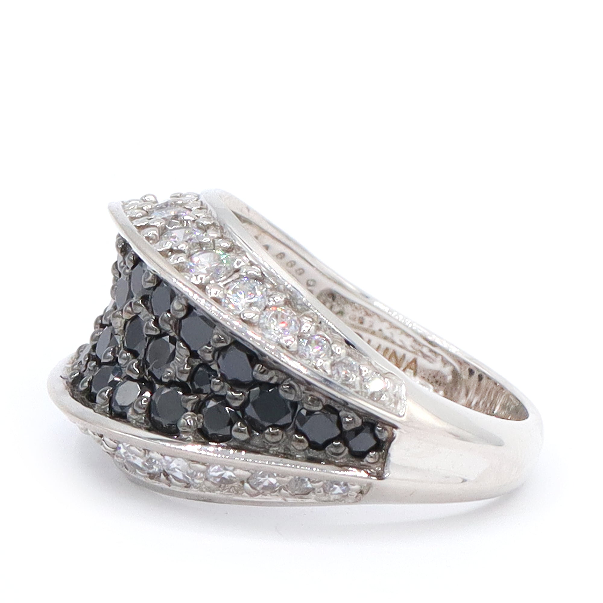 Signity Sterling Silver Black & White Cubic Zirconia Ring CANNOT BE RESIZED