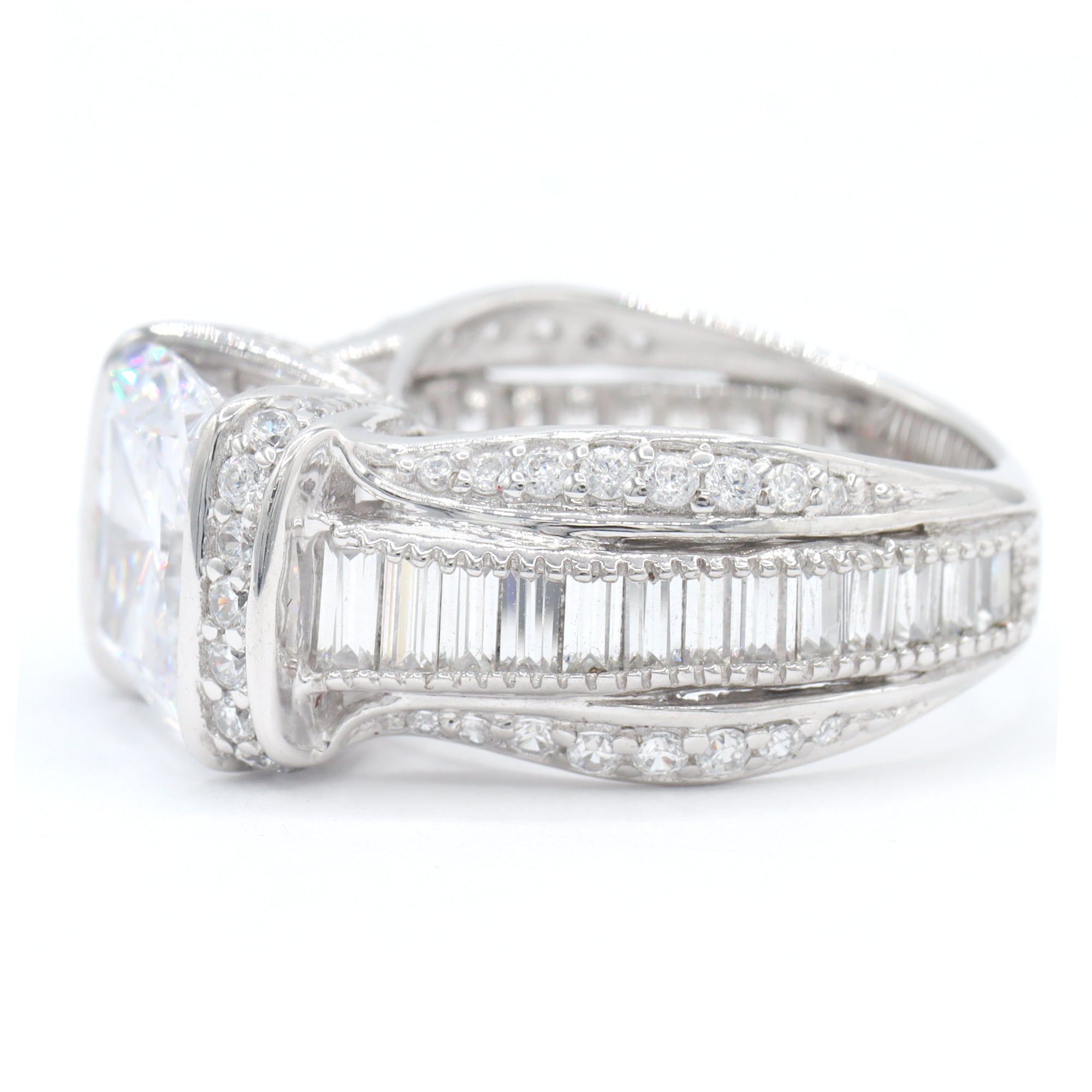 Signity Sterling Silver Cubic Zirconia Ring CANNOT BE RESIZED