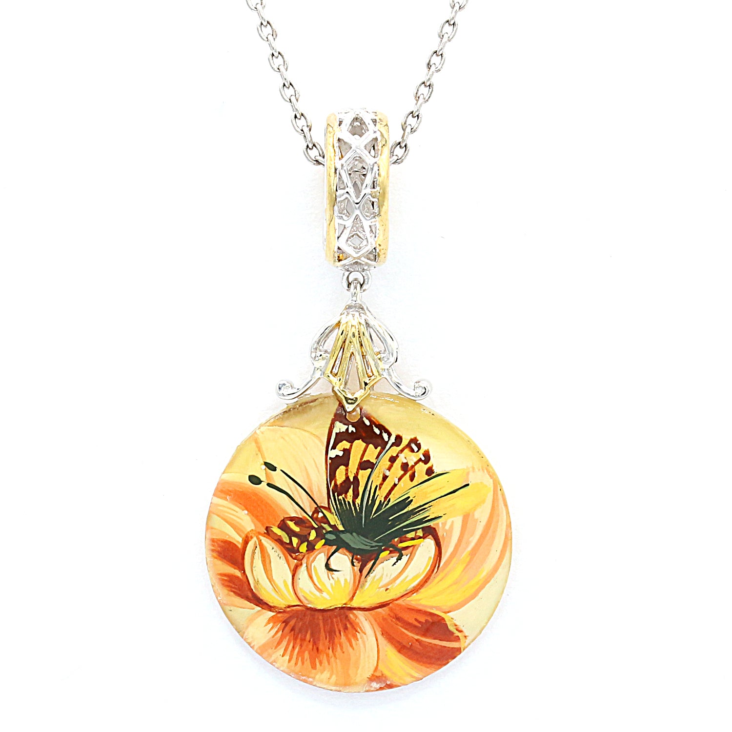 Gems en Vogue Painted Shell Christmas Pendant