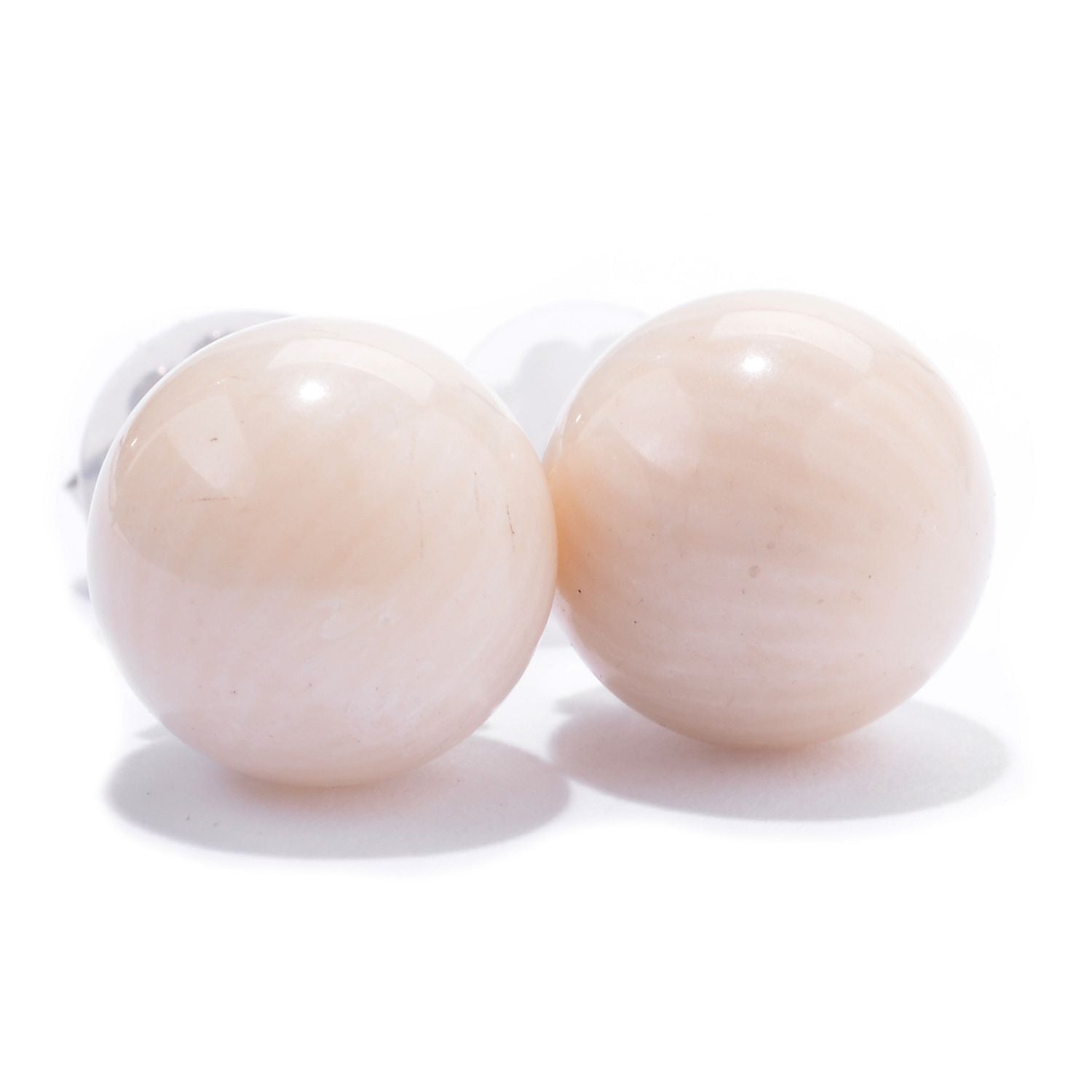 Gems en Vogue White Coral Bead Stud Earrings