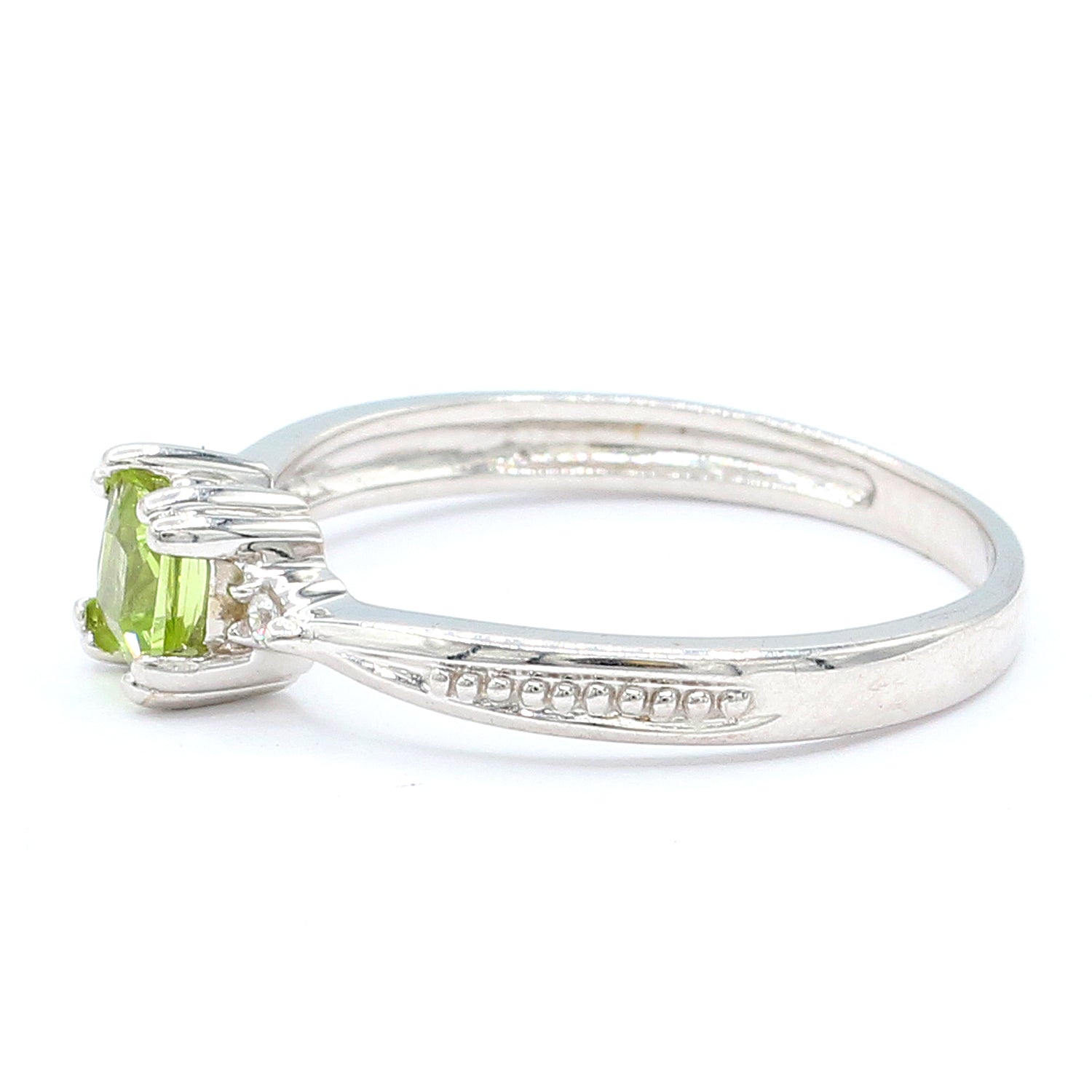 Golden Jewel 14K White Gold 0.41ctw Peridot & Diamond Ring