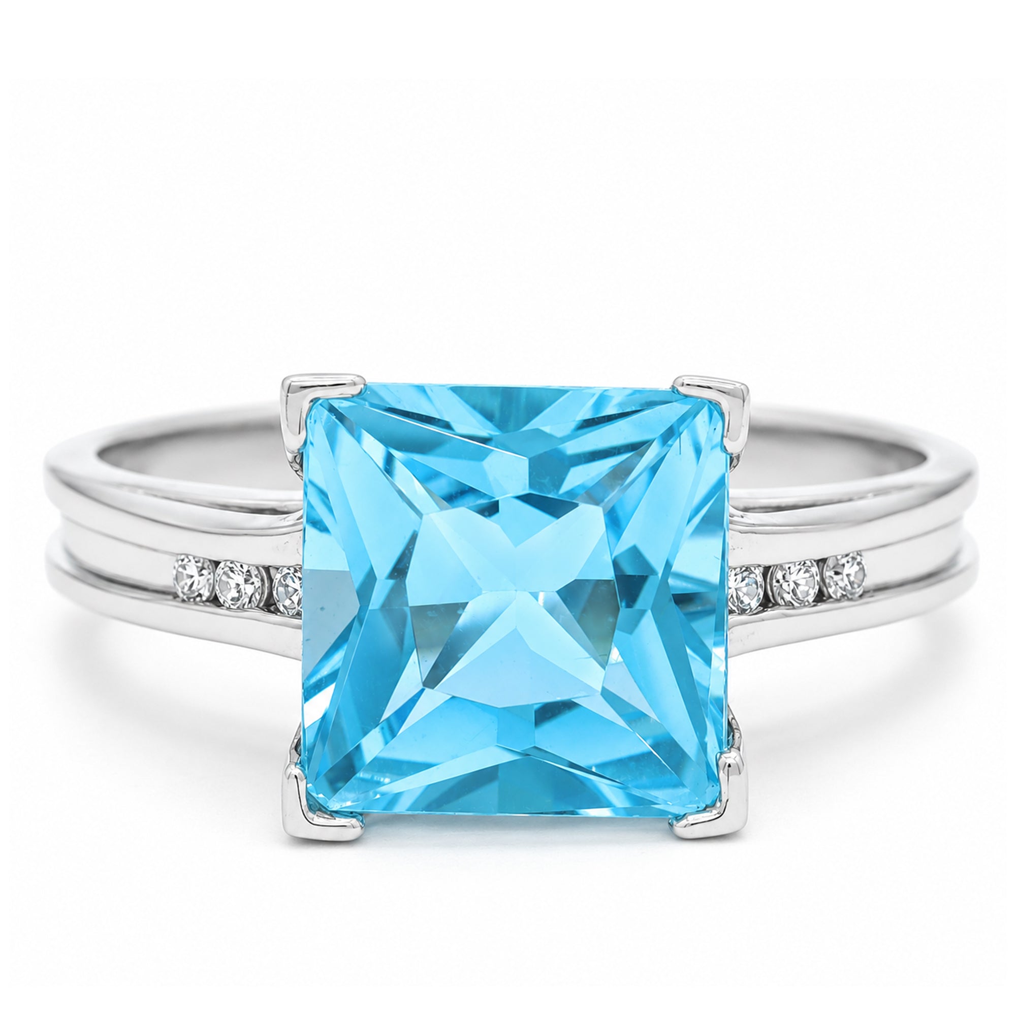 Bague en topaze bleue Super Swiss Millennium Cut (18,51 carats) et diamants, pièce unique Michael's Originals