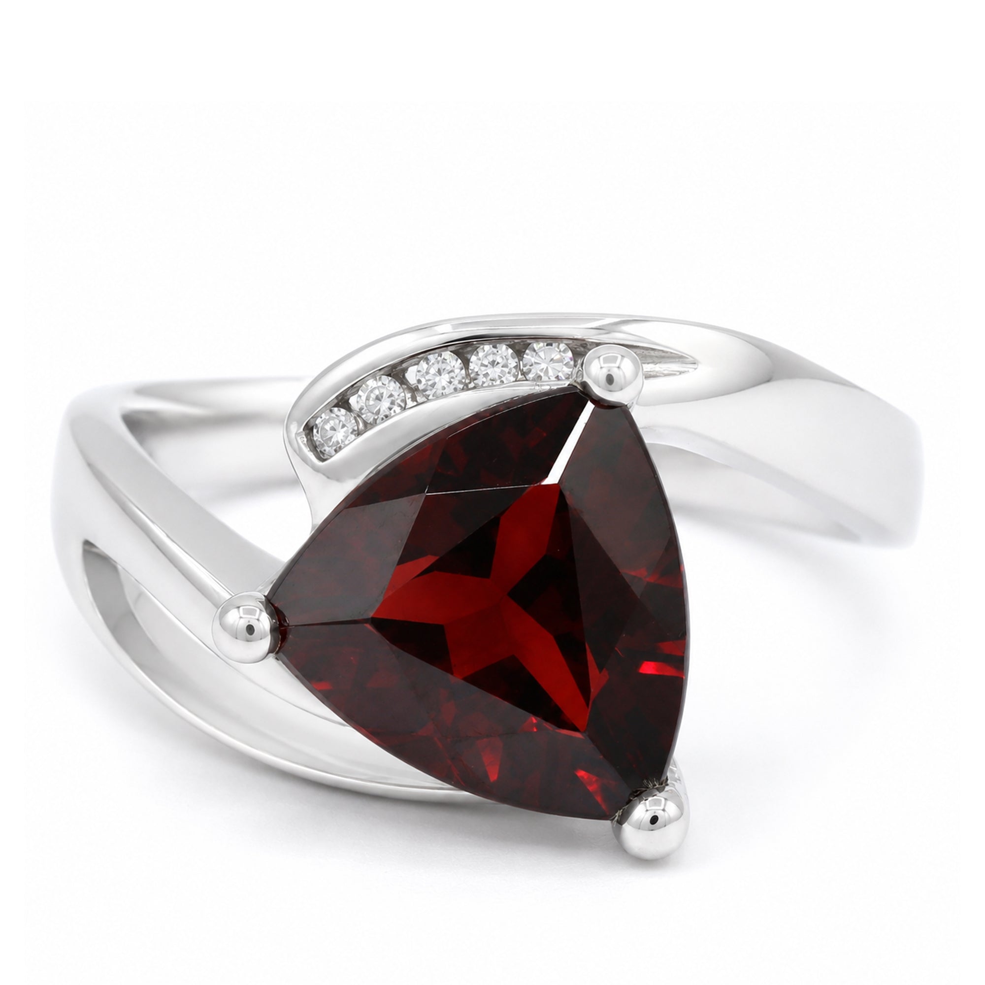 Michael's Classics Garnet Ring