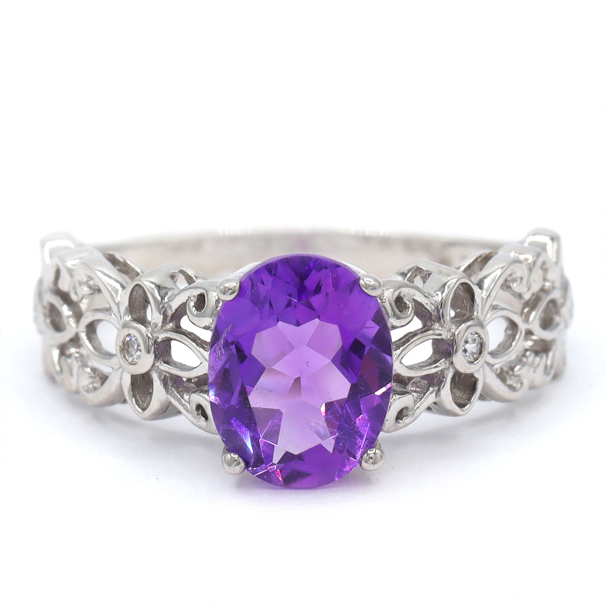 Michael's Classics Amethyst Ring