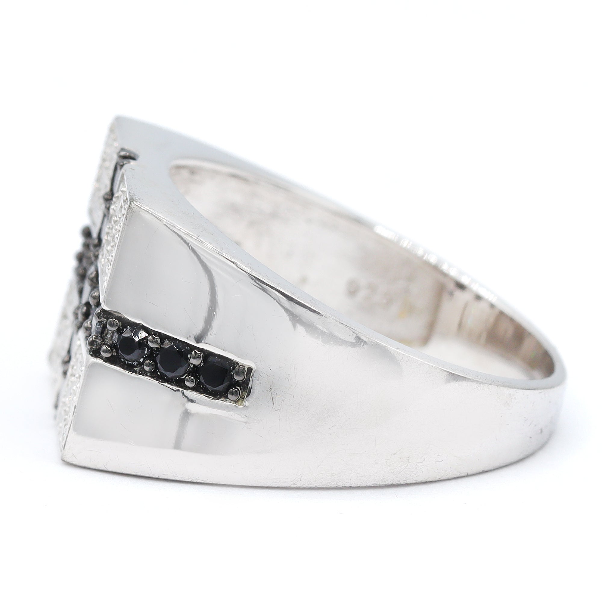 Signity Sterling Silver Black & White Cubic Zirconia Cross Ring CANNOT BE RESIZED