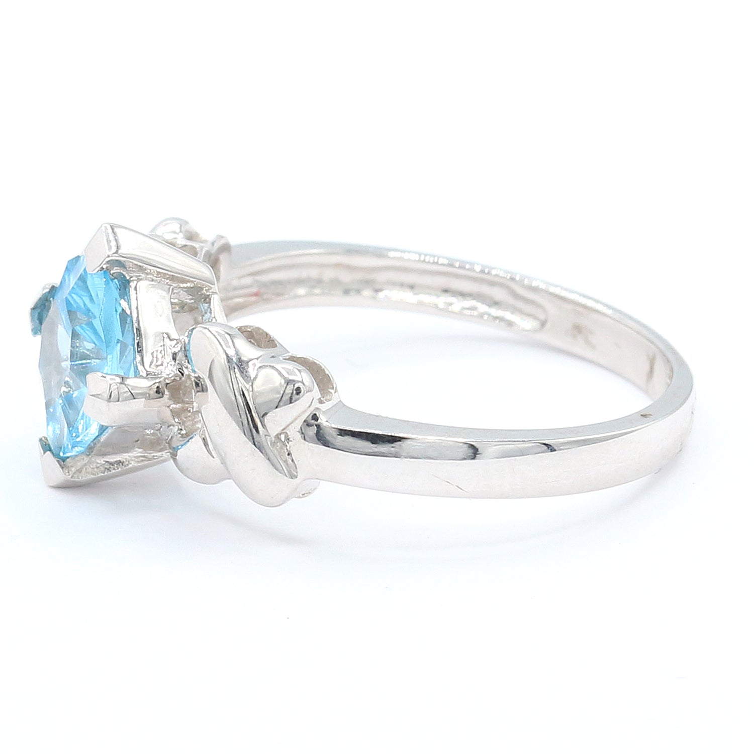 Golden Jewel 14K White Gold 1.80ctw Millennium Cut Blue Topaz Ring