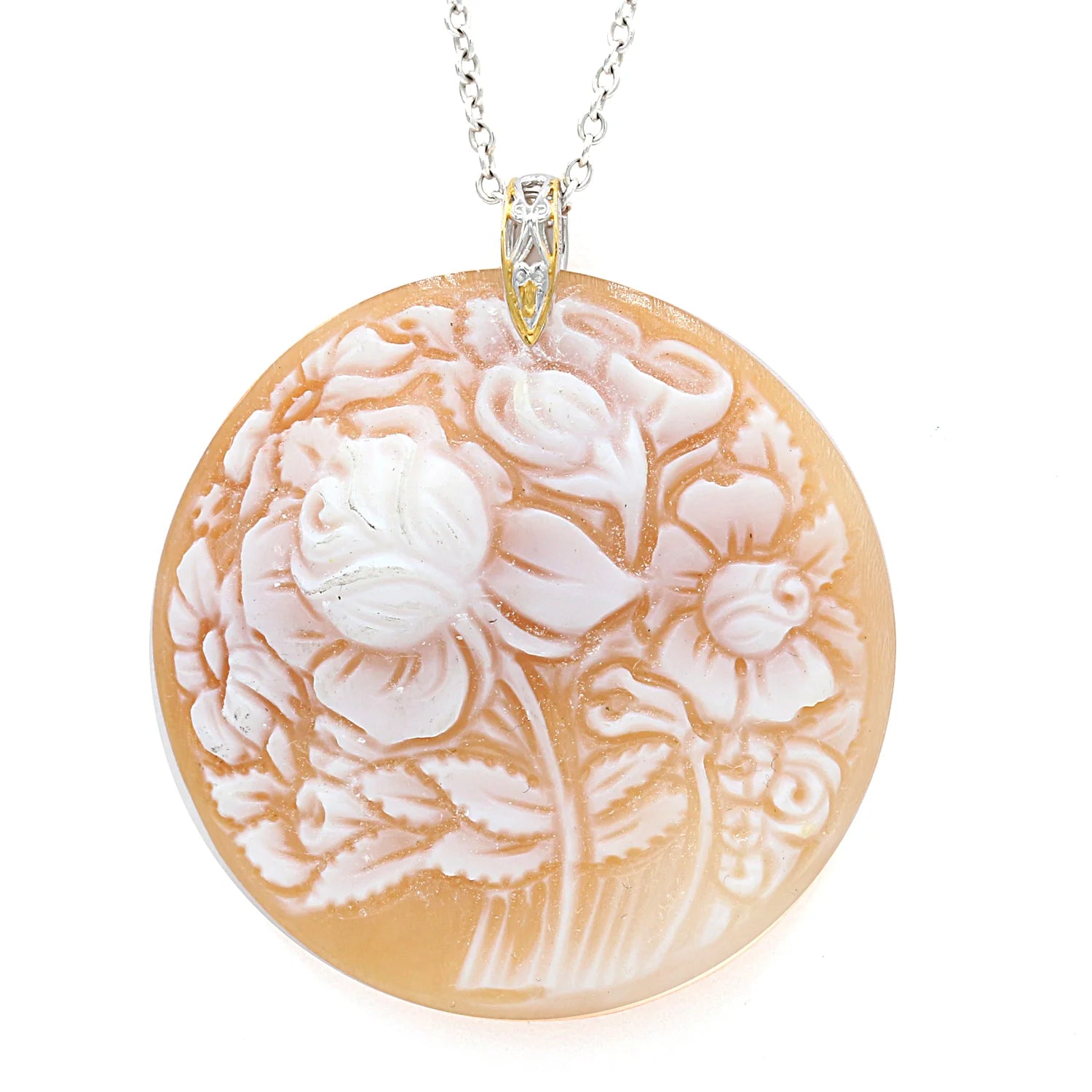 Gems en Vogue Round Flower Cameo Pendant