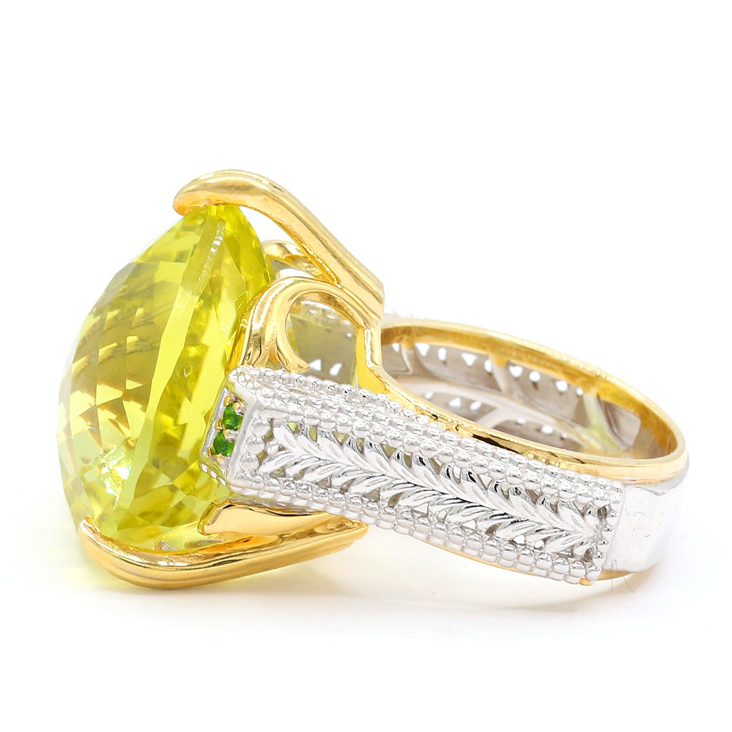 Gems en Vogue 27.04ctw Ouro Verde & Chrome Diopside Heart Honker Ring