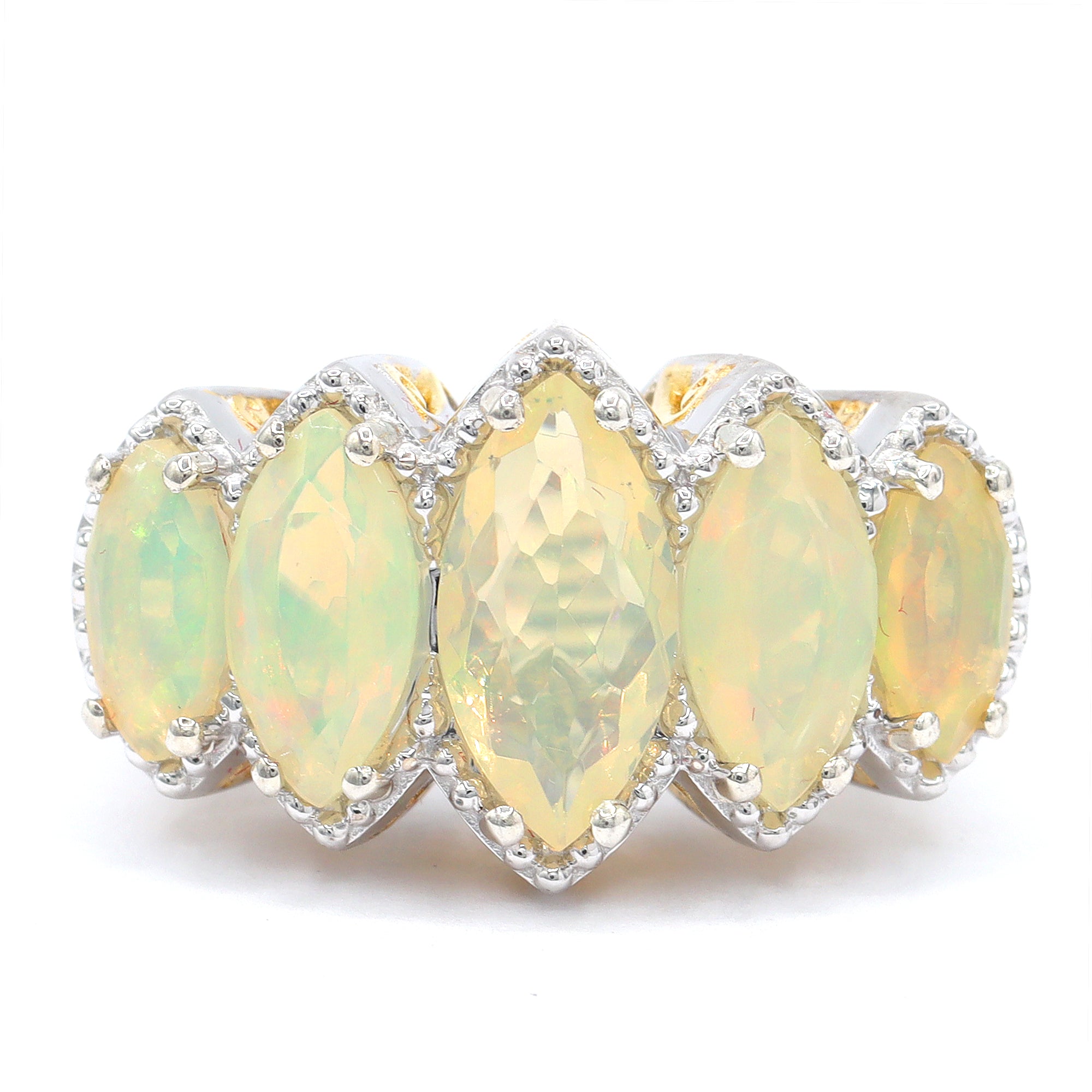 Bague à cinq pierres Opale Éthiopienne 5.20 carats Gems en Vogue