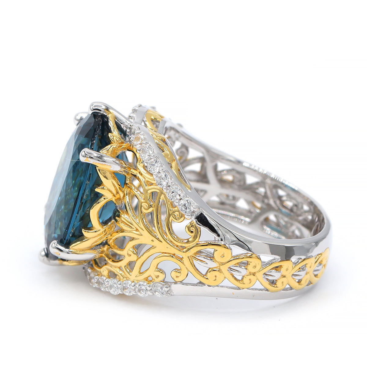 Bague Gems en Vogue en topaze bleu de Londres Tillion de 7,60 carats et zircon blanc Halo