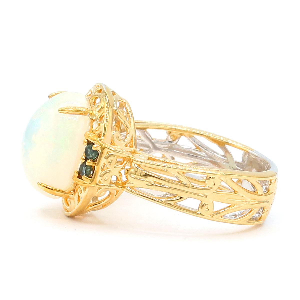 Bague en opale éthiopienne et spinelle noire Gems en Vogue