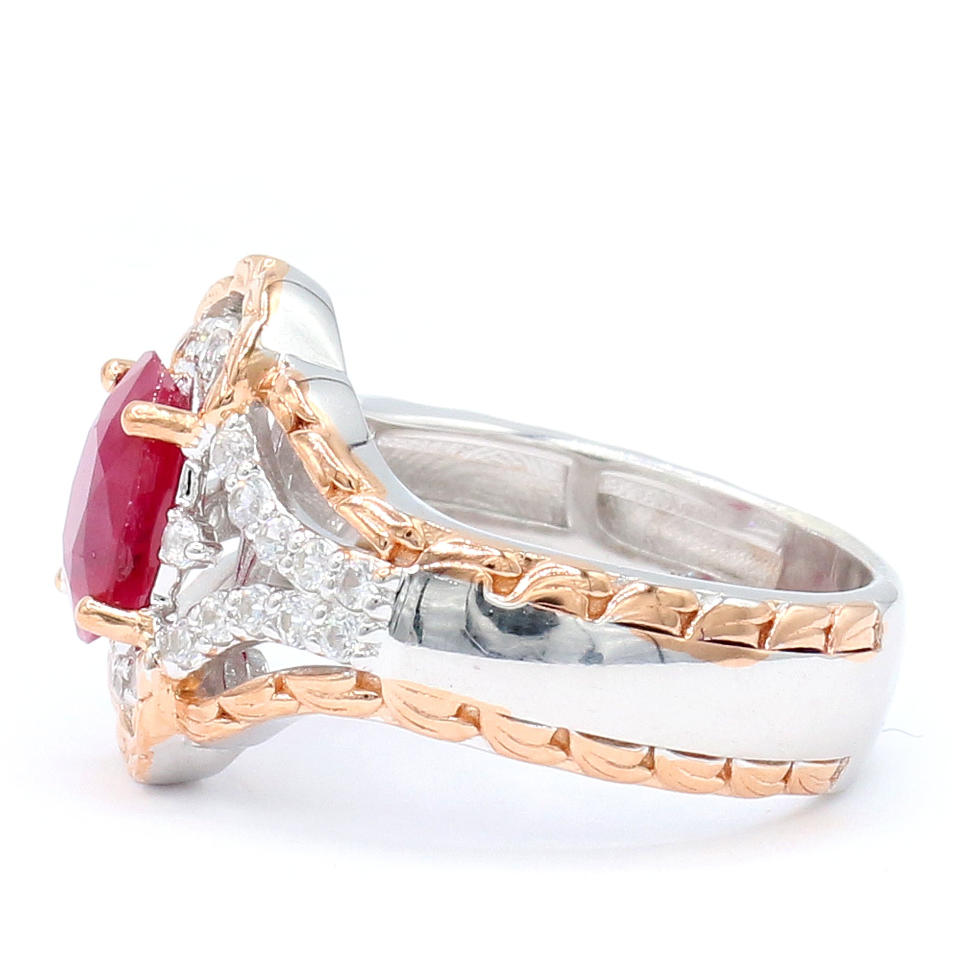 Bague en argent palladié 18 carats avec rubis et zircons blancs de 2,70 carats par Gems en Vogue