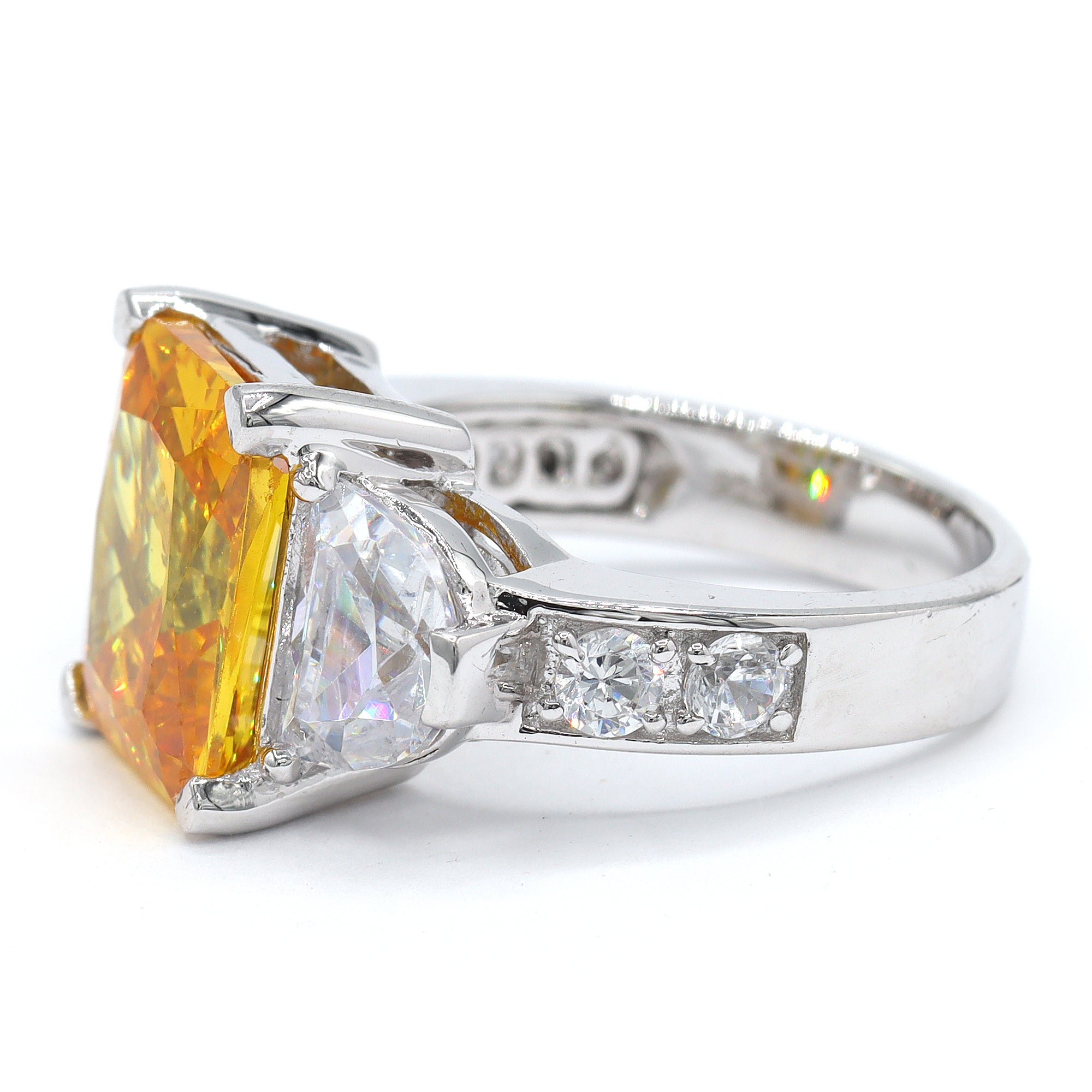 Signity Sterling Silver Canary Cubic Zirconia Ring CANNOT BE RESIZED