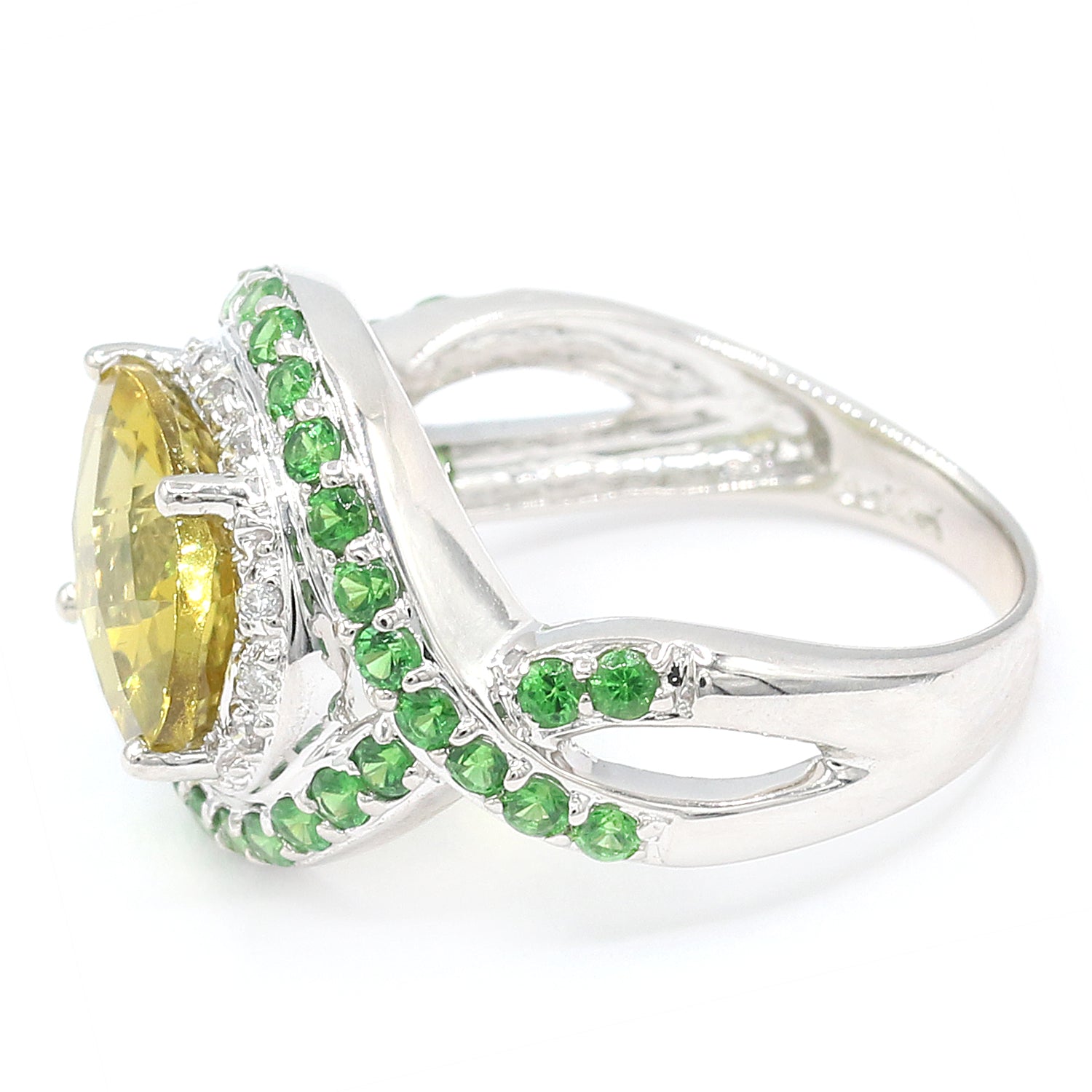 Gems en Vogue 14K White Gold 4.59ctw Ouro Verde, Tsavorite Garnet & Diamond Ring