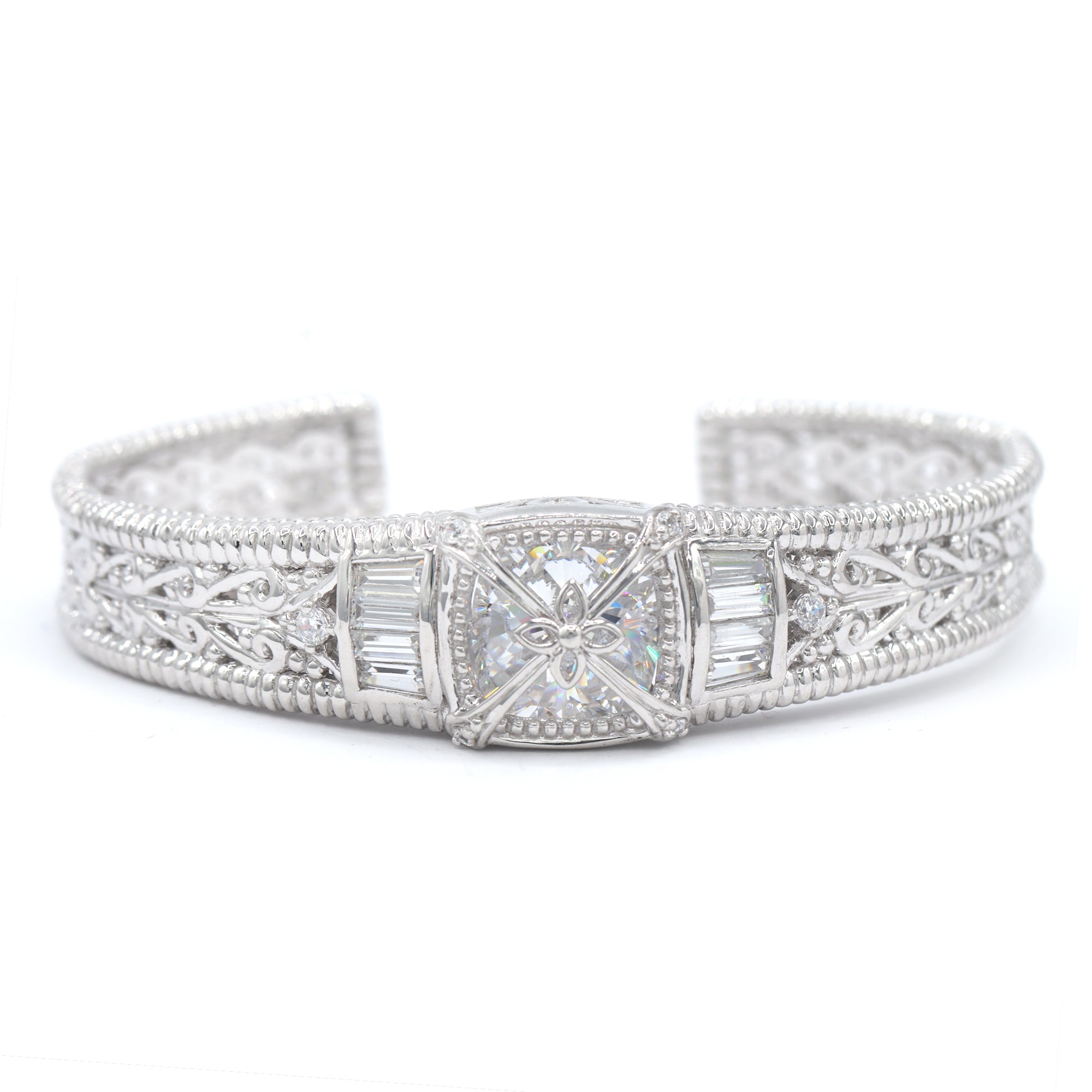 Bracelet à maillons en argent sterling Signity avec oxydes de zirconium ronds
