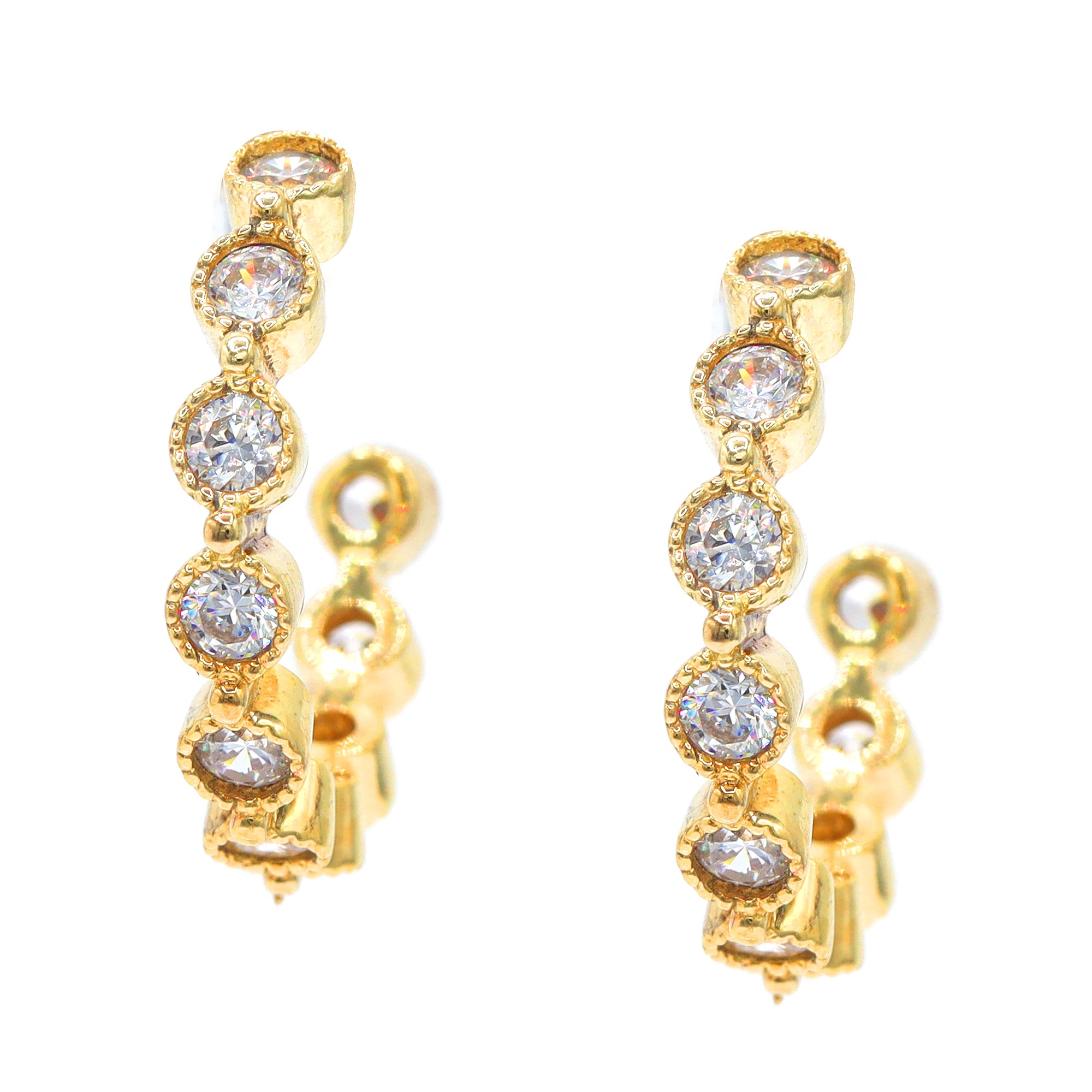 Boucles d'oreilles pendantes à billes en argent sterling Signity avec oxydes de zirconium