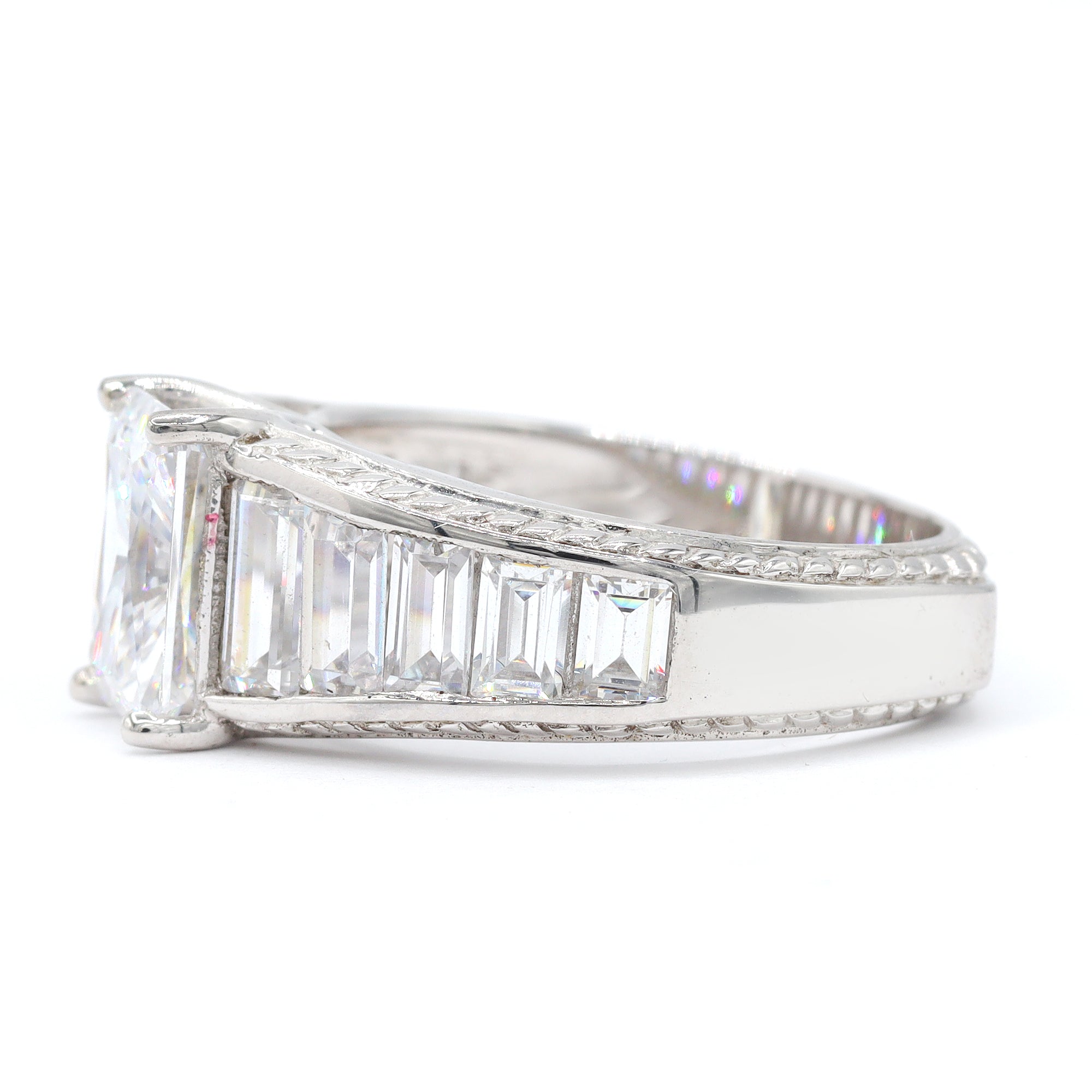 Signity Sterling Silver Cubic Zirconia Ring CANNOT BE RESIZED