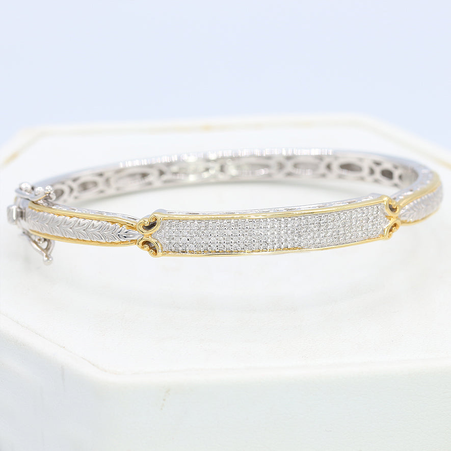 Gems en Vogue 0.52ctw Diamond Leaf Textured Bangle Bracelet